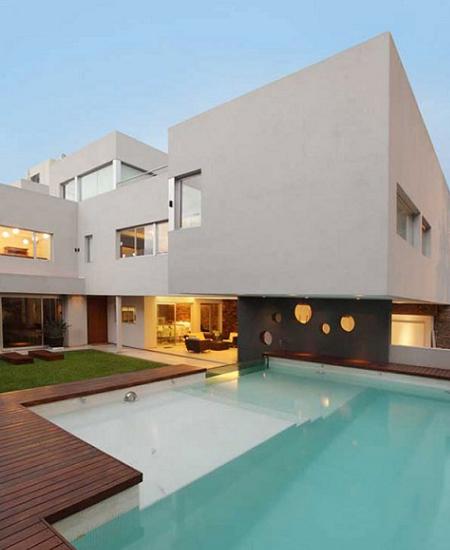 Casa minimalista con piscina Casa minimalista con piscina