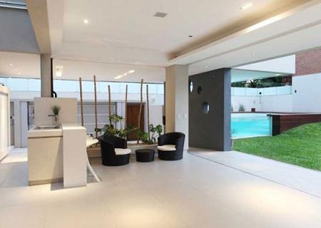 Casa minimalista con piscina Casa minimalista con piscina