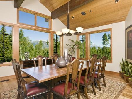 dinring_room_with_views.jpg