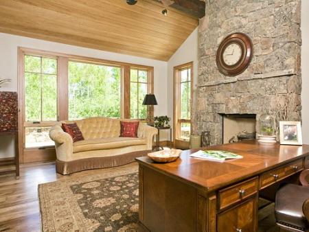 home_office_with_fireplace.jpg
