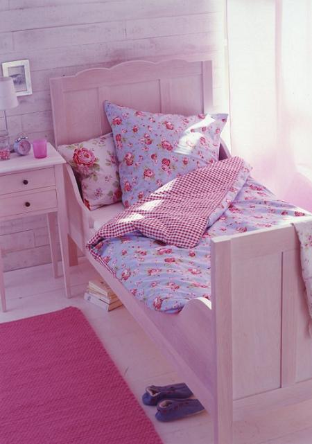Decora el dormitorio infantil con cabeceros altos!