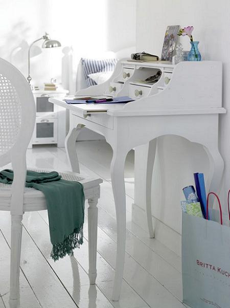 Escritorios en color blanco