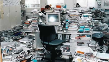 oficina desordenada oficina desordenada